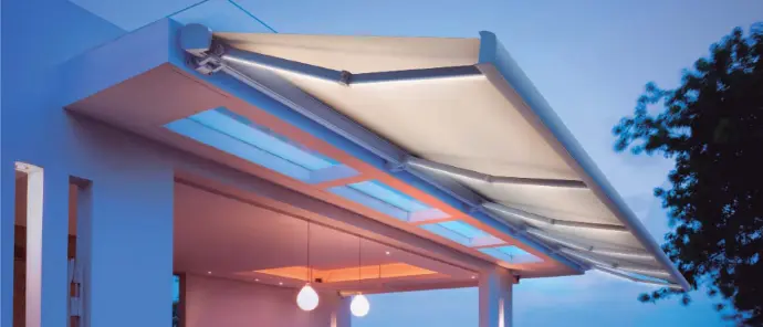 store extérieur coffre avec motorisation 